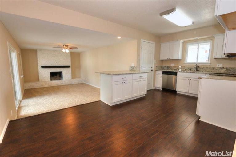 331 Crescent Dr, Galt, CA 95632 photo 8