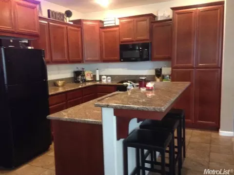 1448 Paco Way, Manteca, CA 95337 photo 3