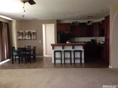 1448 Paco Way, Manteca, CA 95337 photo 2