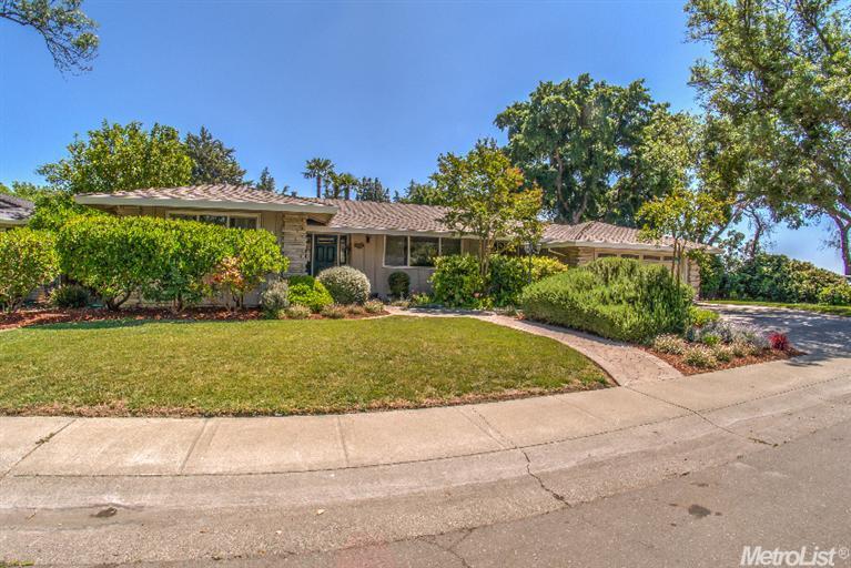 500 Eisenhower St, Davis, CA 95616 photo 1
