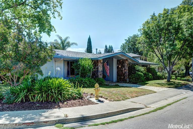 664 Fillmore St, Davis, CA 95616 photo 2