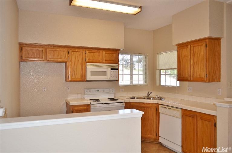 3107 Beachcomber Dr, Rocklin, CA 95677 photo 12