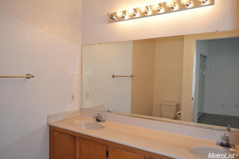 3107 Beachcomber Dr, Rocklin, CA 95677 photo 21