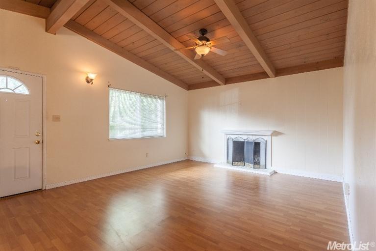 4909 Engle Rd, Carmichael, CA 95608 photo 2