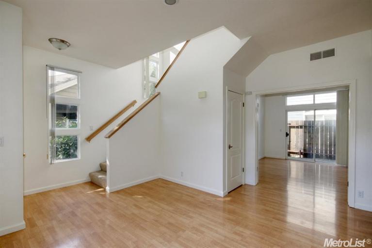 3041 Woods Cir, Davis, CA 95616 photo 3
