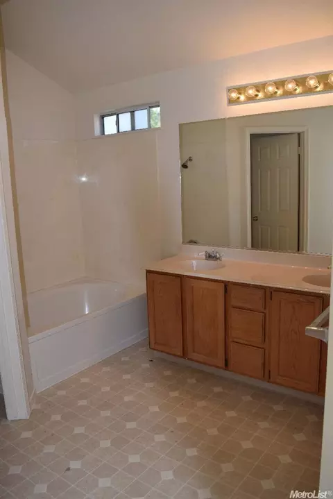 2020 Cobblestone Mnr, Modesto, CA 95355 photo 11
