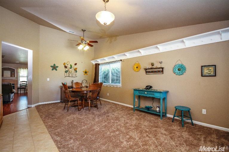 116 Corbin Dr, Wheatland, CA 95692 photo 4