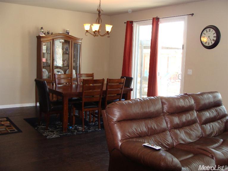 1533 Daisy Dr, Patterson, CA 95363 photo 4