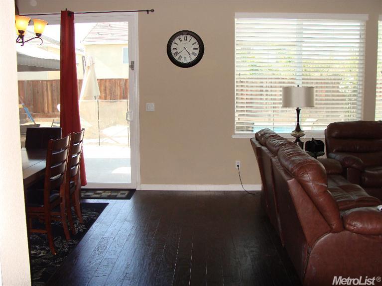 1533 Daisy Dr, Patterson, CA 95363 photo 3