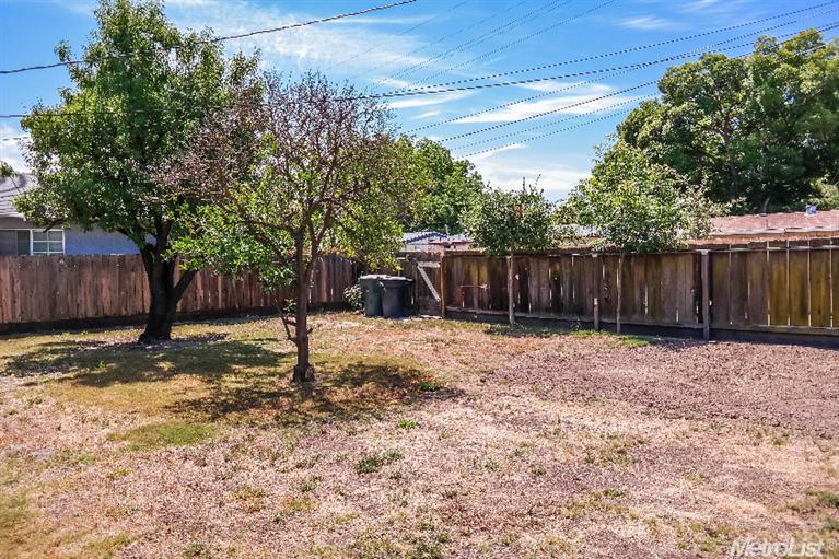 916 Bowen Ave, Modesto, CA 95350 photo 21