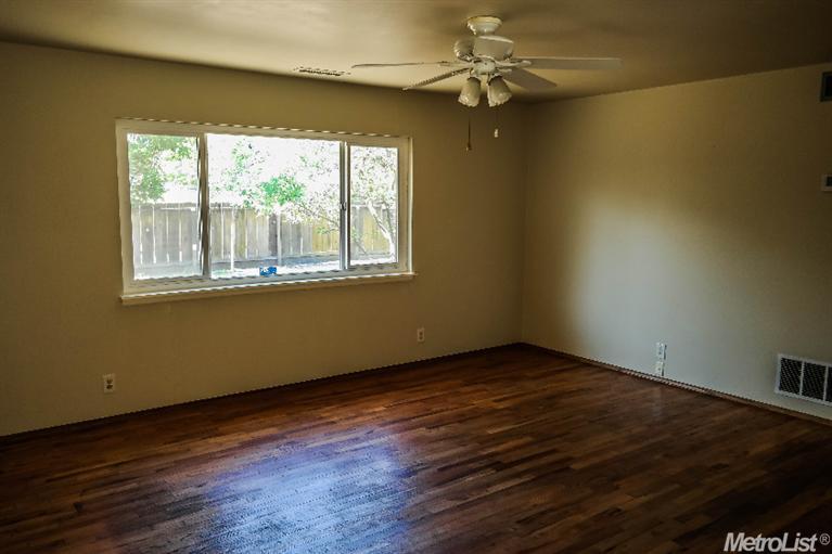916 Bowen Ave, Modesto, CA 95350 photo 7