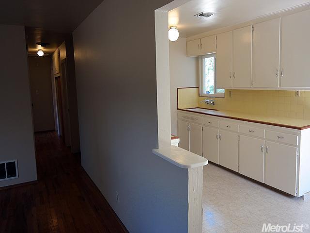 916 Bowen Ave, Modesto, CA 95350 photo 6