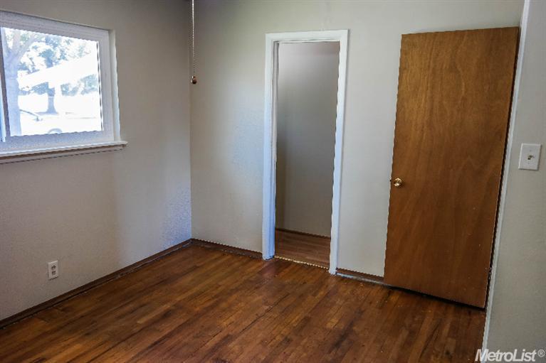 916 Bowen Ave, Modesto, CA 95350 photo 11