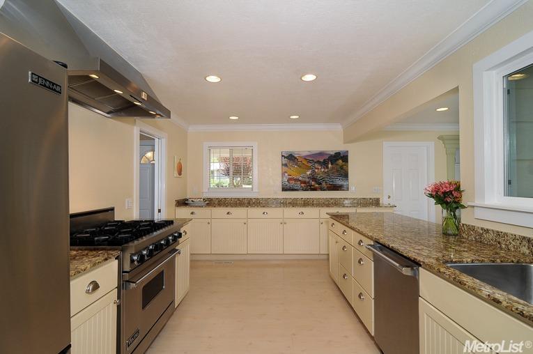6601 Grant Ave, Carmichael, CA 95608 photo 8