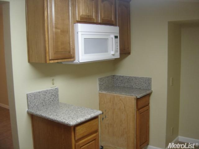 217 Pueblo Ave, Modesto, CA 95351 photo 3