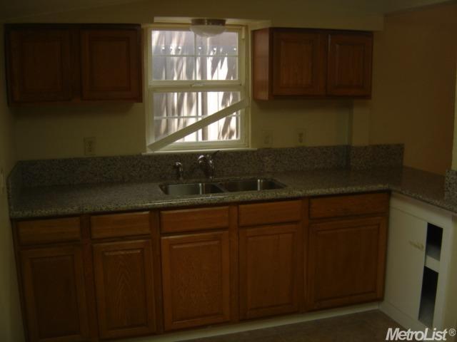 217 Pueblo Ave, Modesto, CA 95351 photo 4