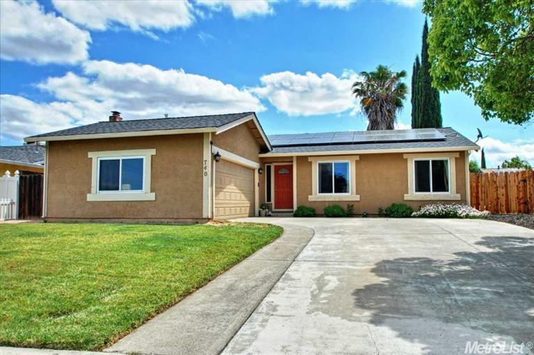 740 Amaretto Dr, Tracy, CA 95376 photo 1