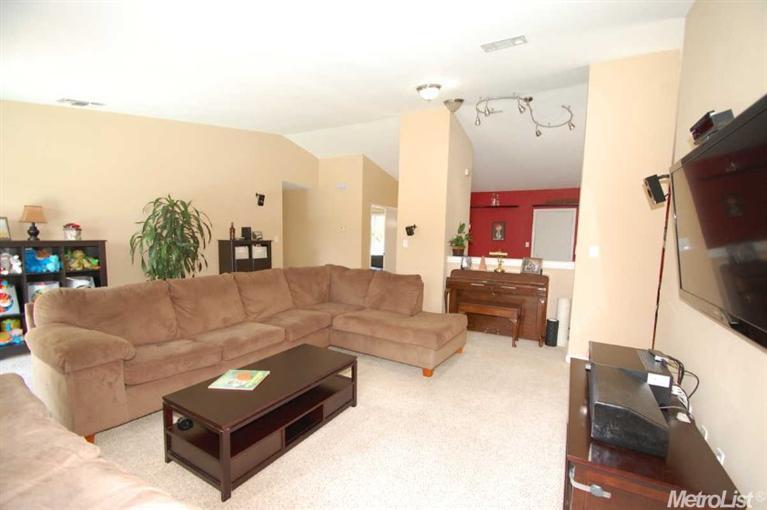 740 Amaretto Dr, Tracy, CA 95376 photo 6