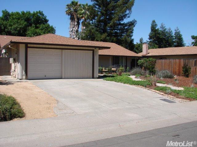 2731 Feather Pl, Davis, CA 95616 photo 2