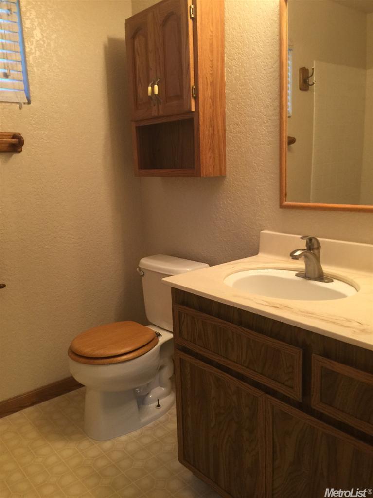 1363 Snyder St, Manteca, CA 95336 photo 10