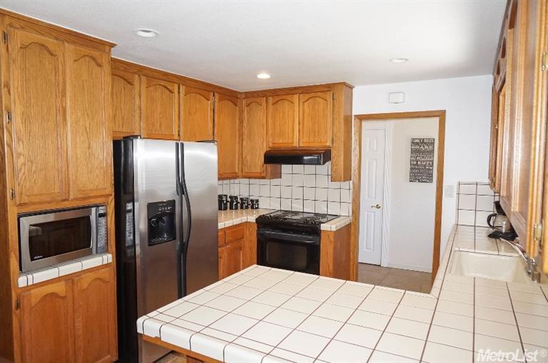 5019 Point Prim Ct, Carmichael, CA 95608 photo 3