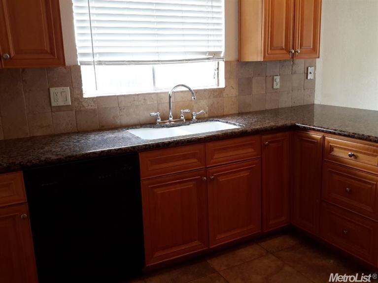 450 Graham Ct, Tracy, CA 95376 photo 11
