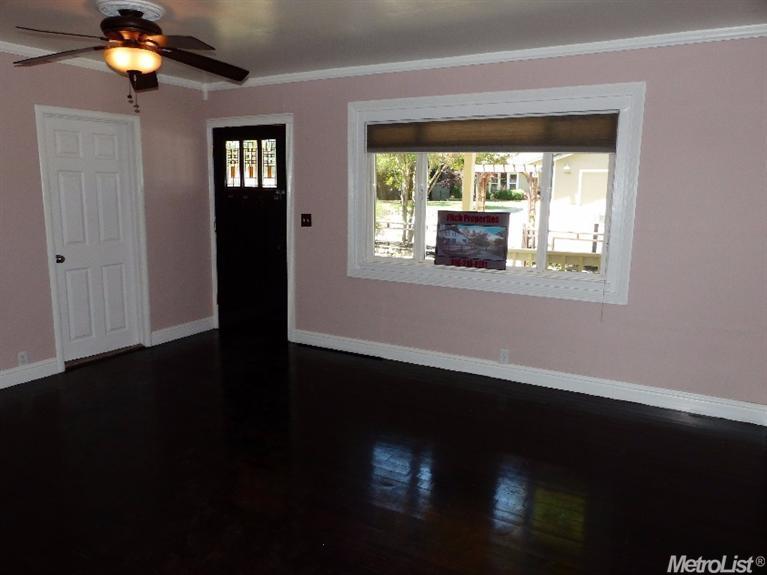 4905 3rd St, Rocklin, CA 95677 photo 2