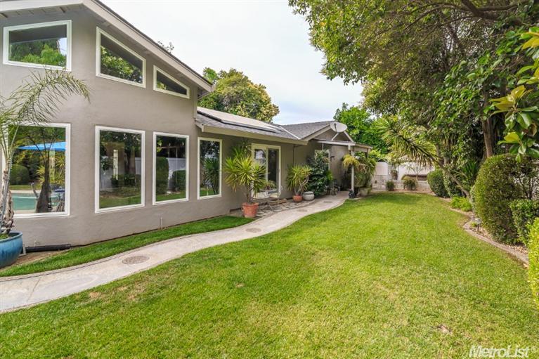 800 Woonsocket Ln, Modesto, CA 95355 photo 24