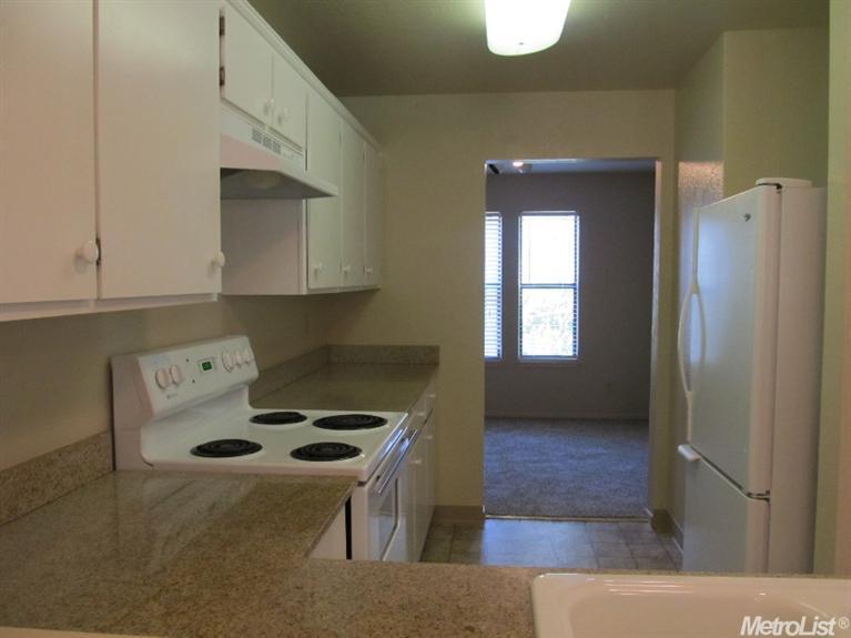 2401 Eilers Ln #702, Lodi, CA 95242 photo 9