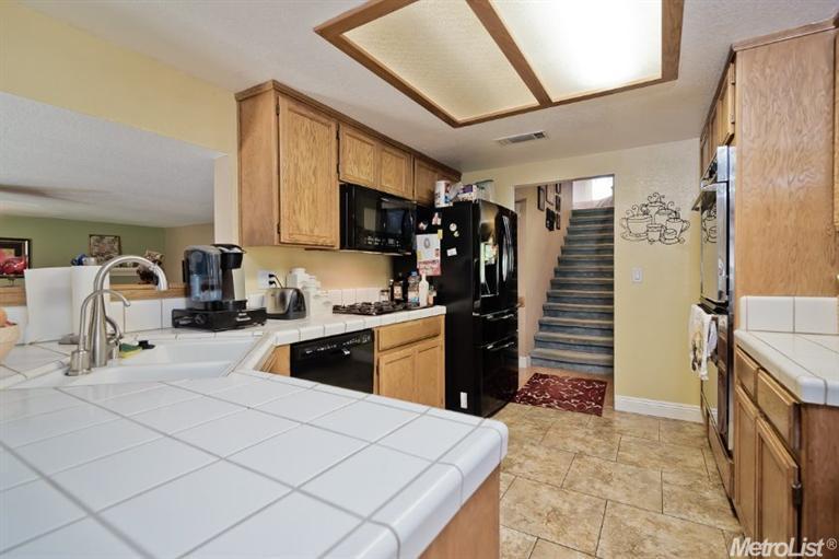 3624 Dry Creek Dr, Modesto, CA 95357 photo 6