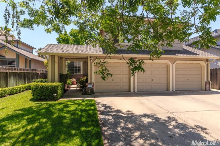 3624 Dry Creek Dr, Modesto, CA 95357 photo 2