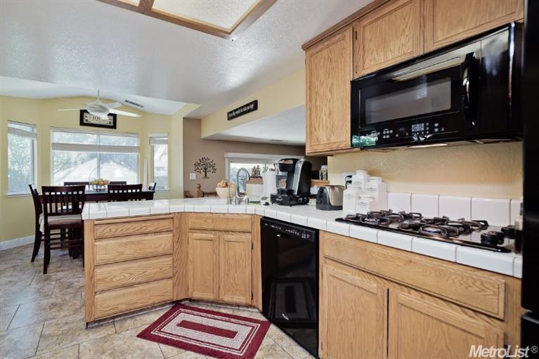 3624 Dry Creek Dr, Modesto, CA 95357 photo 5