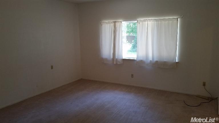 2863 Mckee Rd, Merced, CA 95340 photo 6