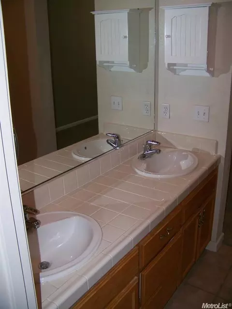 4175 Strolling Ln, Turlock, CA 95382 photo 10