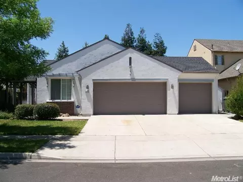 4175 Strolling Ln, Turlock, CA 95382 photo 2