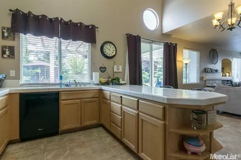 4201 Passages Ln, Modesto, CA 95356 photo 7