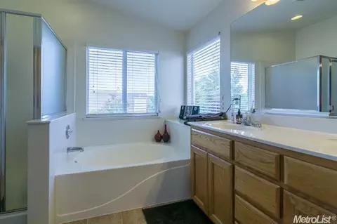 4201 Passages Ln, Modesto, CA 95356 photo 21