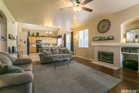 4201 Passages Ln, Modesto, CA 95356 photo 11