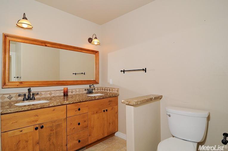 2819 Last Chance Ct, Cool, CA 95614 photo 11