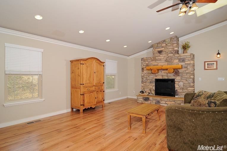 2819 Last Chance Ct, Cool, CA 95614 photo 5