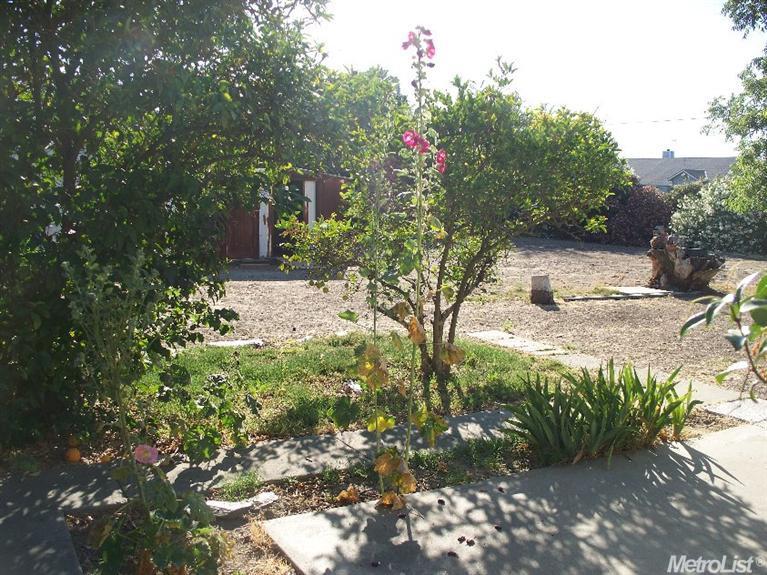 8501 Stakes St, Patterson, CA 95363 photo 13