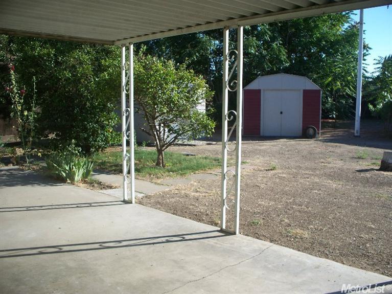 8501 Stakes St, Patterson, CA 95363 photo 12