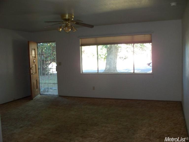 8501 Stakes St, Patterson, CA 95363 photo 5