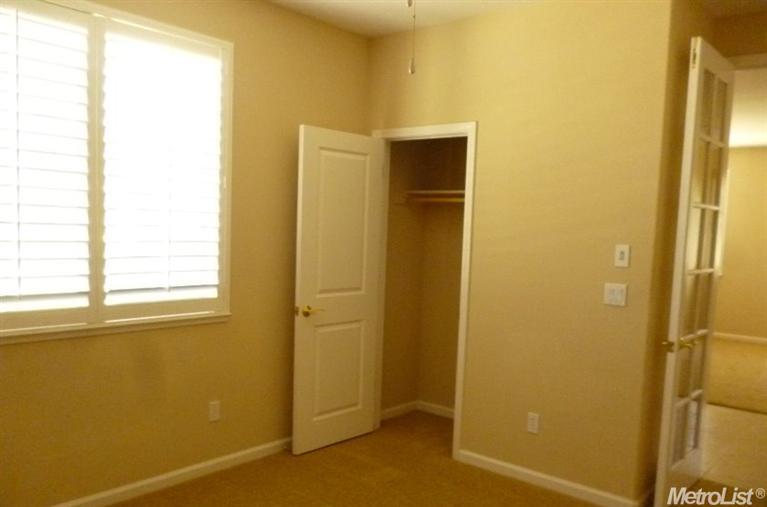 1096 Maugham Ct, Galt, CA 95632 photo 6