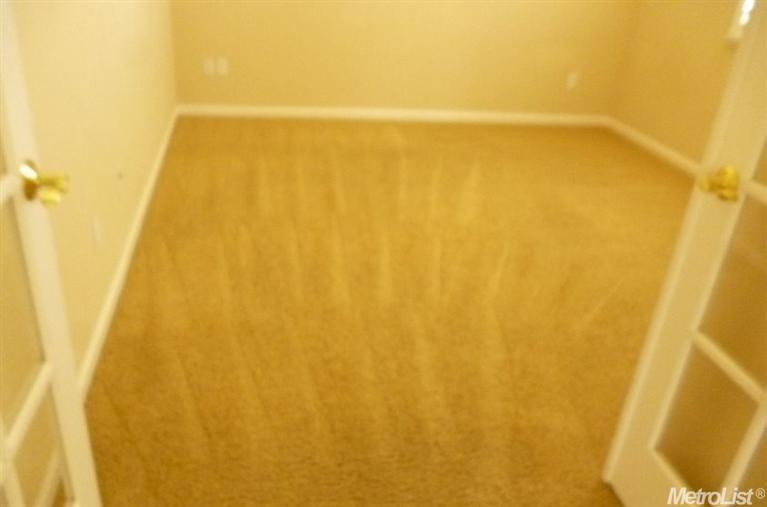 1096 Maugham Ct, Galt, CA 95632 photo 4