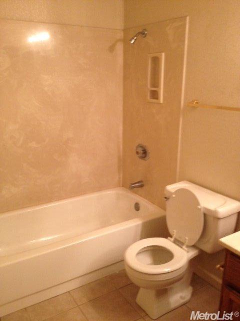 3909 Hennings Dr, Modesto, CA 95356 photo 6