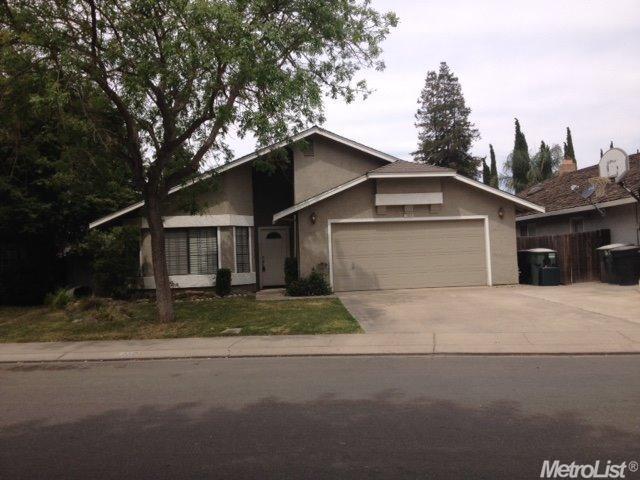 3909 Hennings Dr, Modesto, CA 95356 photo 1