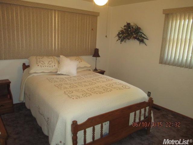 810 Virginia Ave, Modesto, CA 95354 photo 15