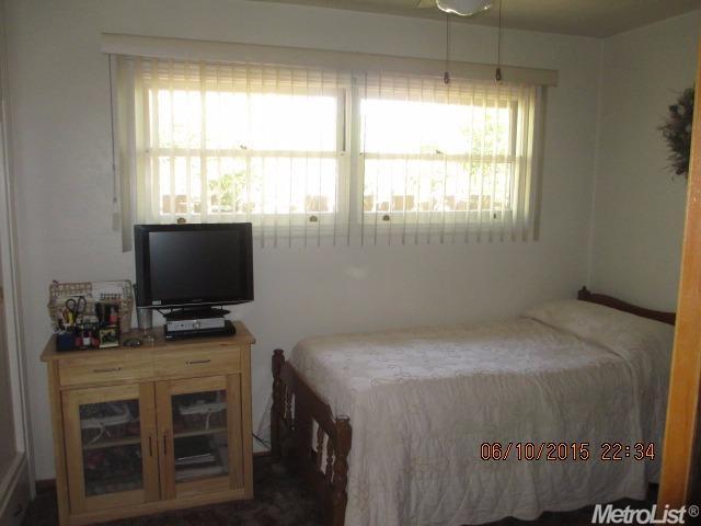 810 Virginia Ave, Modesto, CA 95354 photo 17
