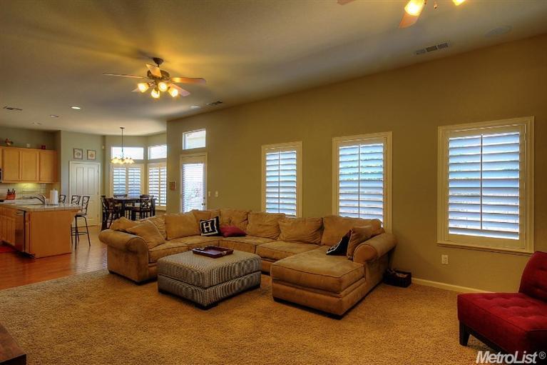 1703 Garibaldi Dr, Manteca, CA 95336 photo 8